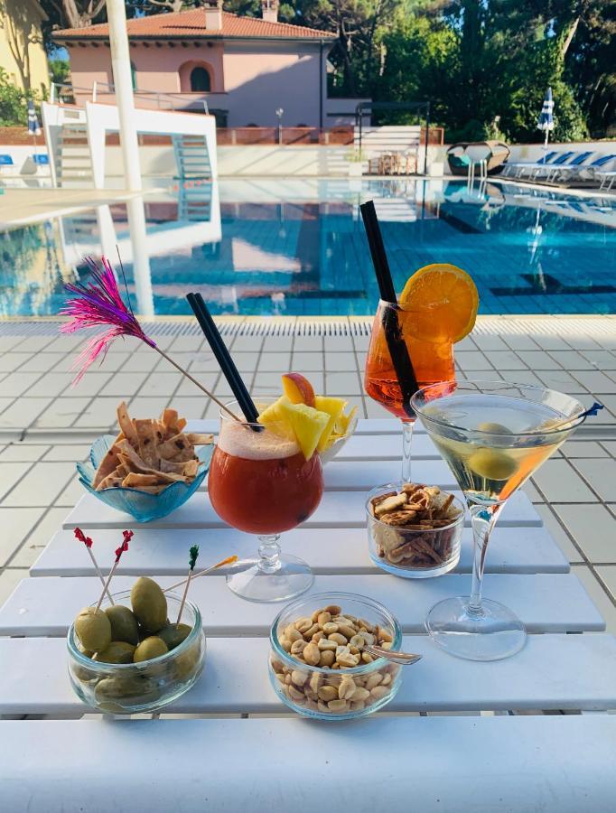 G&D Hotel Deanna Pool&Brunch Milano Marittima Kültér fotó