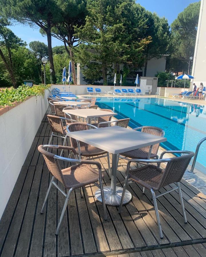G&D Hotel Deanna Pool&Brunch Milano Marittima Kültér fotó