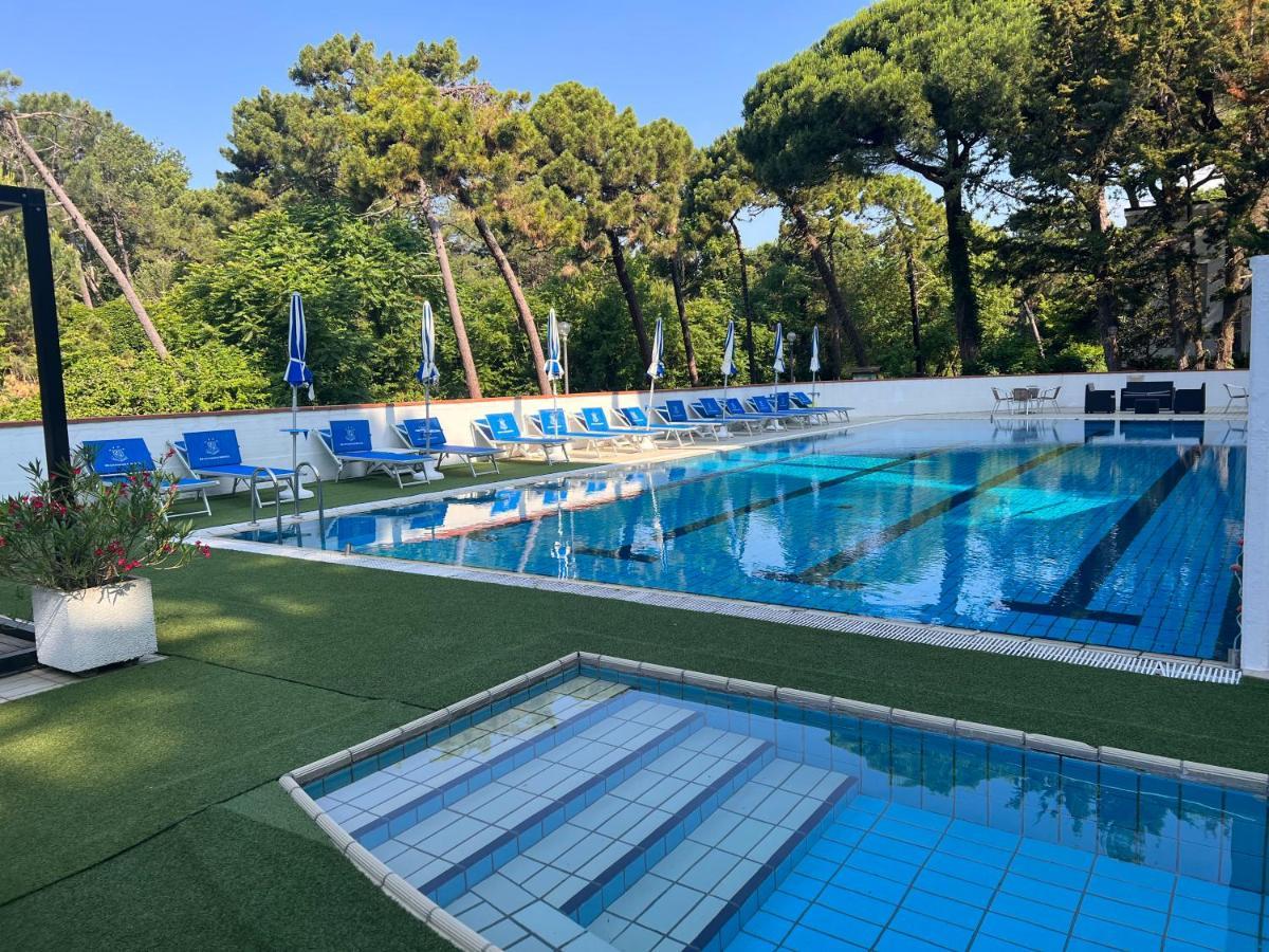 G&D Hotel Deanna Pool&Brunch Milano Marittima Kültér fotó