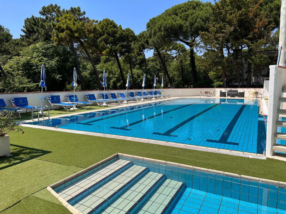 G&D Hotel Deanna Pool&Brunch Milano Marittima Kültér fotó