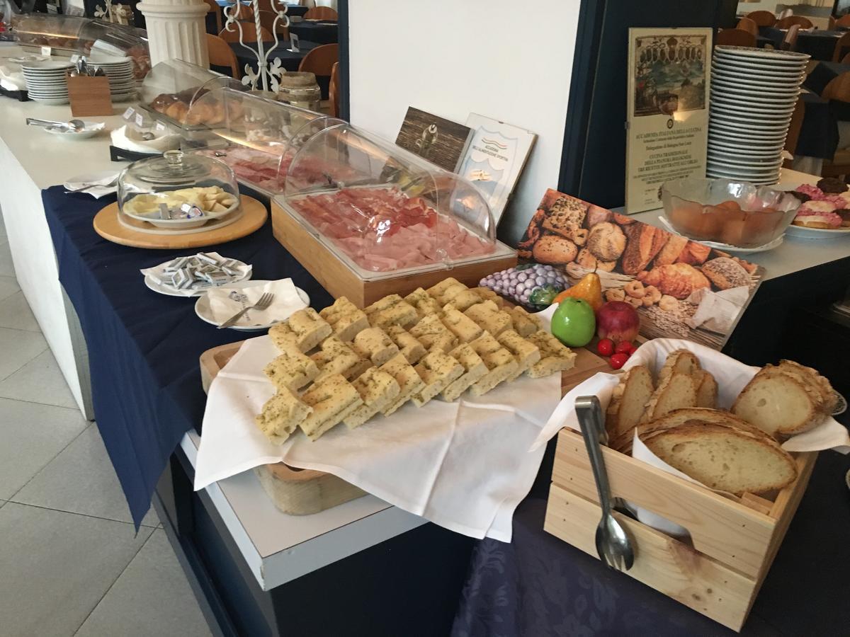 G&D Hotel Deanna Pool&Brunch Milano Marittima Kültér fotó