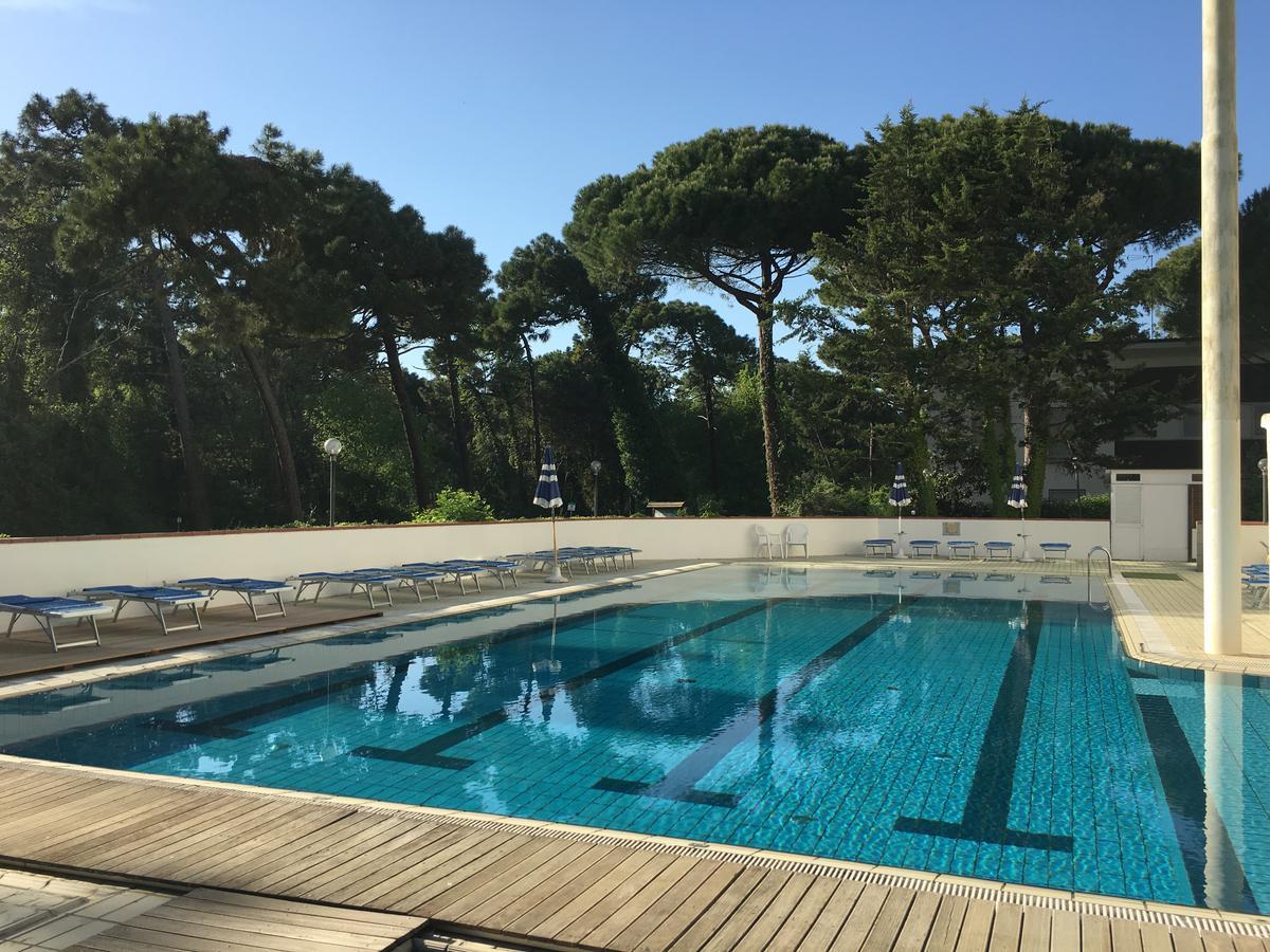 G&D Hotel Deanna Pool&Brunch Milano Marittima Kültér fotó