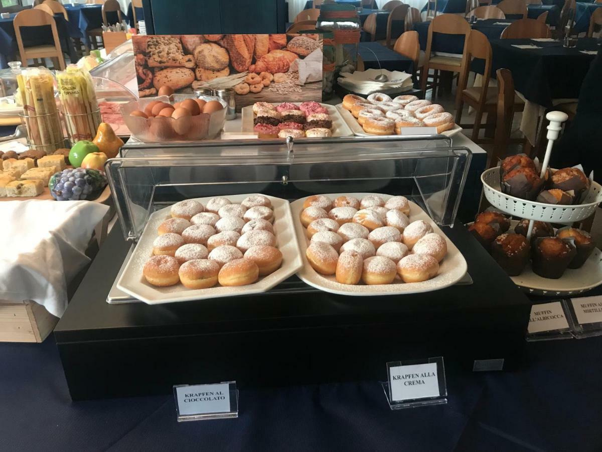G&D Hotel Deanna Pool&Brunch Milano Marittima Kültér fotó